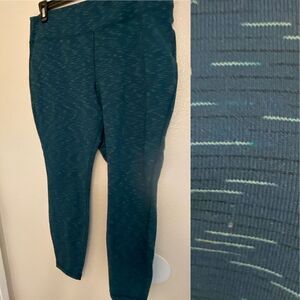 Duluth Trading Co Women teal Green Classic NoGa leggings regular L